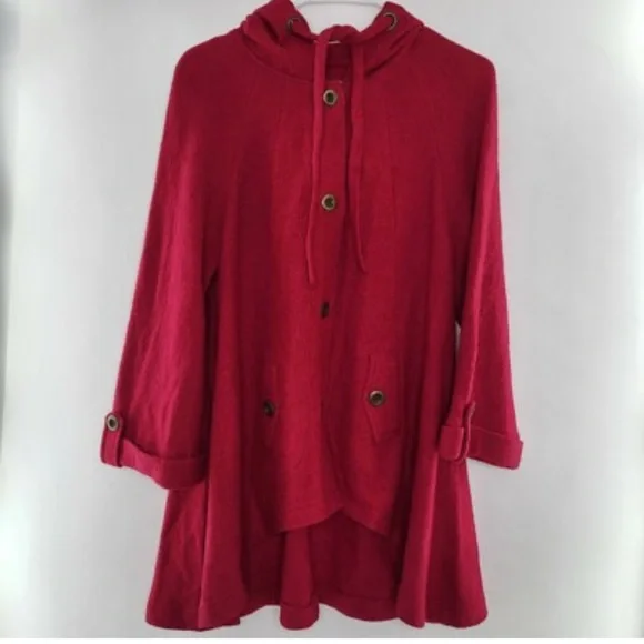 Monroe & Main Vibrant Red Hooded Cape - Picture 1 of 3
